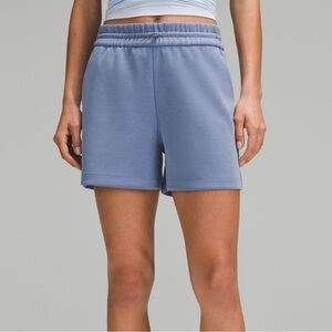 Lululemon Softstreme High-Rise Short 4" Women’s Sz 12 Oasis Blue